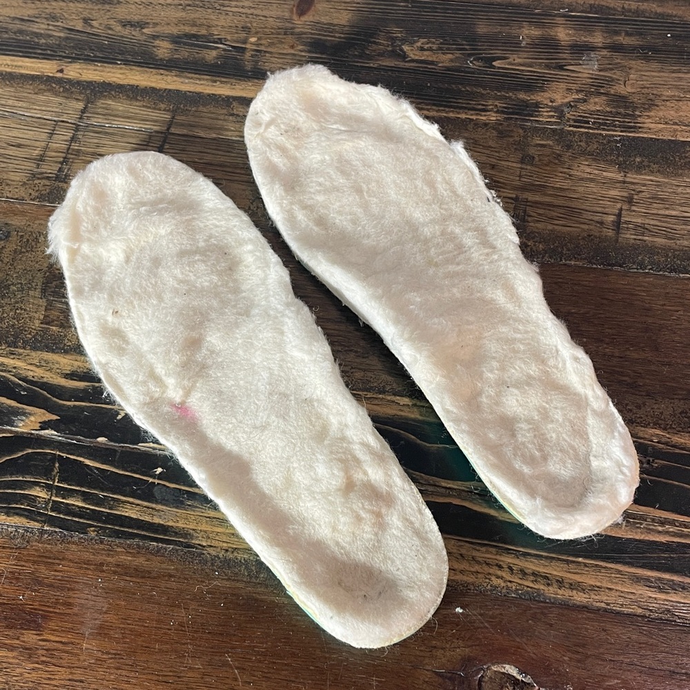 UGG Tan Ankle Boots with Cream Shearling Lining 39.5 like new condition - Picture 16 of 17
